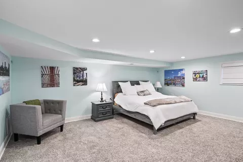 Bedroom - 1105 Arbor Ln, Glenview, IL 60025 photo 1 of 7