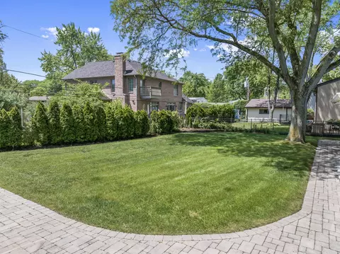 Exterior - 1105 Arbor Ln, Glenview, IL 60025 photo 6 of 8