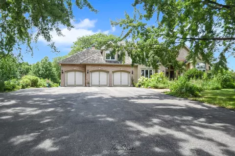 6 N600 Foley Ln, Saint Charles, IL 60175