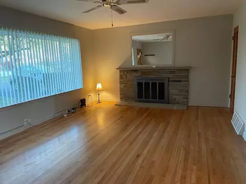 Living - 910 E Liberty Dr, Wheaton, IL 60187 photo 3 of 3