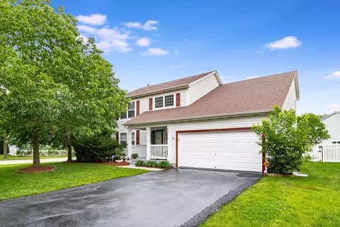 2404 Emerson Ln, Naperville, IL 60540