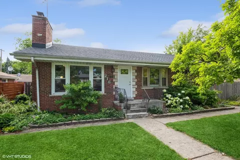 218 East Ave, La Grange, IL 60525
