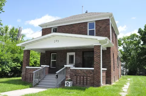 205 S 3rd Ave, Streator, IL 61364