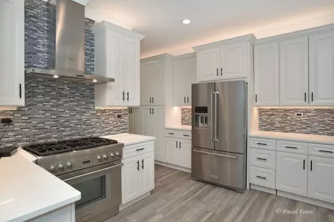 Kitchen - 3030 Chalkstone Ave, Elgin, IL 60124 photo 1 of 3