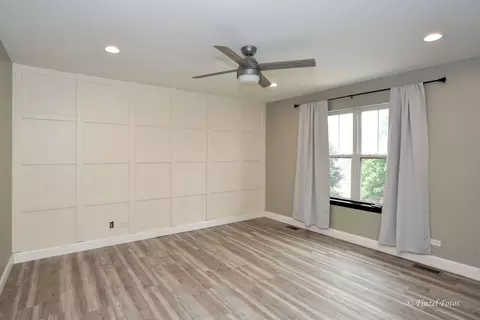 Living - 3030 Chalkstone Ave, Elgin, IL 60124 photo 2 of 4