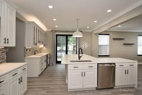 Kitchen - 3030 Chalkstone Ave, Elgin, IL 60124 photo 2 of 3