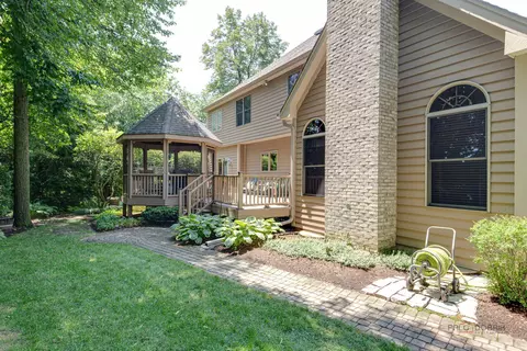 580 Tanglewood Ct, Algonquin, IL 60102 photo 34