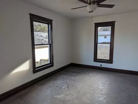 Bedroom - 309 E Jefferson St, Freeport, IL 61032 photo 1 of 4