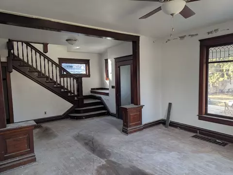 Living - 309 E Jefferson St, Freeport, IL 61032 photo 3 of 3