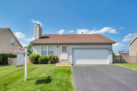 1851 Cambridge Dr, Carpentersville, IL 60110