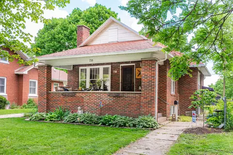 738 S 3rd St, Dekalb, IL 60115