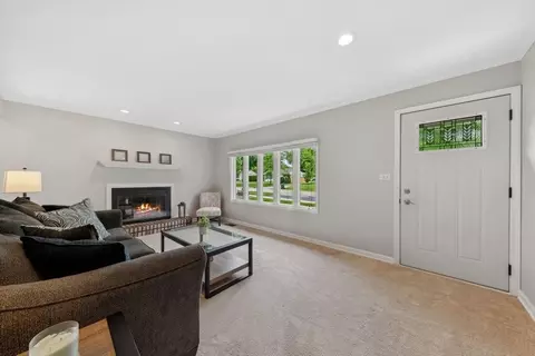 Living - 2303 Sigwalt St, Rolling Meadows, IL 60008 photo 1 of 2