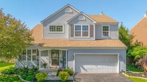 2046 Providence Dr, Bartlett, IL 60103