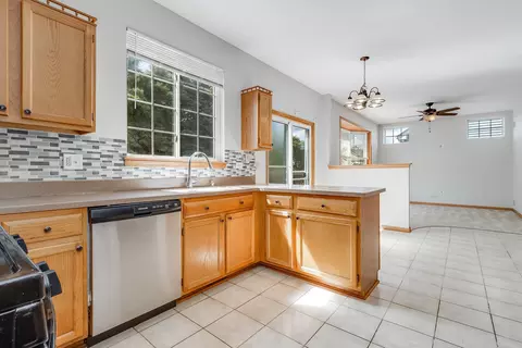 Kitchen - 1667 Mcdowell Ave, Aurora, IL 60504 photo 1 of 2
