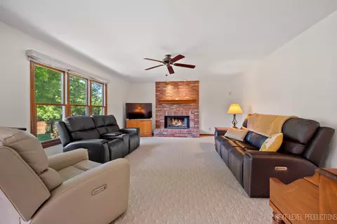 Living - 445 Windsor Dr, Oswego, IL 60543 photo 3 of 4