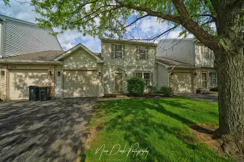 1201 N Nature Ct, Round Lake Beach, IL 60073