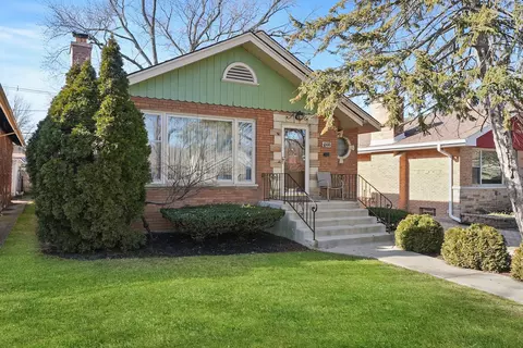 10018 S Oakley Ave, Chicago, IL 60643