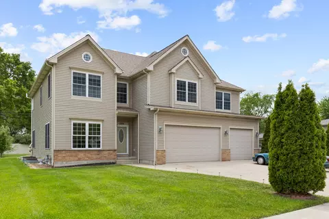 1305 E Palatine Rd, Palatine, IL 60074