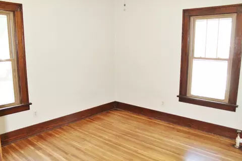 Bedroom - 520 E Washington St, Morris, IL 60450 photo 2 of 6