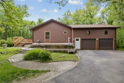 8015 S Hill Rd, Marengo, IL 60152