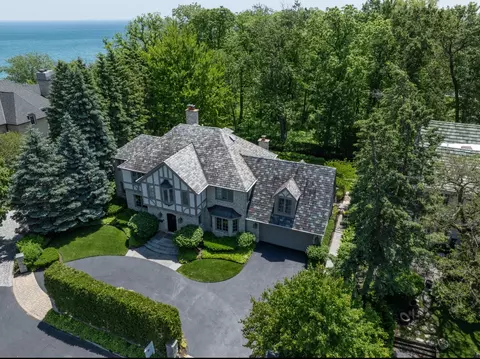 851 Sheridan Rd, Winnetka, IL 60093