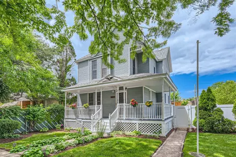 3812 W 82nd Pl, Chicago, IL 60652