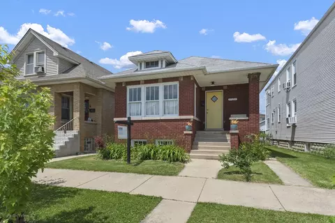 5124 W Warwick Ave, Chicago, IL 60641
