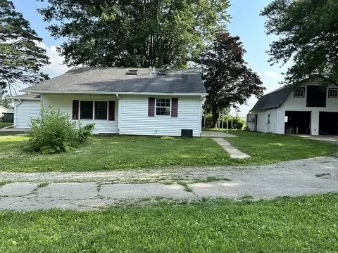 1507 S College Ave, Dixon, IL 61021