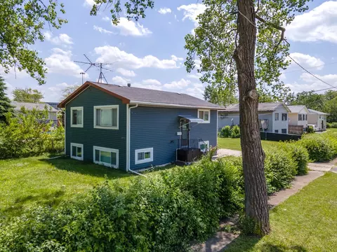 Exterior - 1459 W 163rd St, Markham, IL 60428 photo 7 of 7