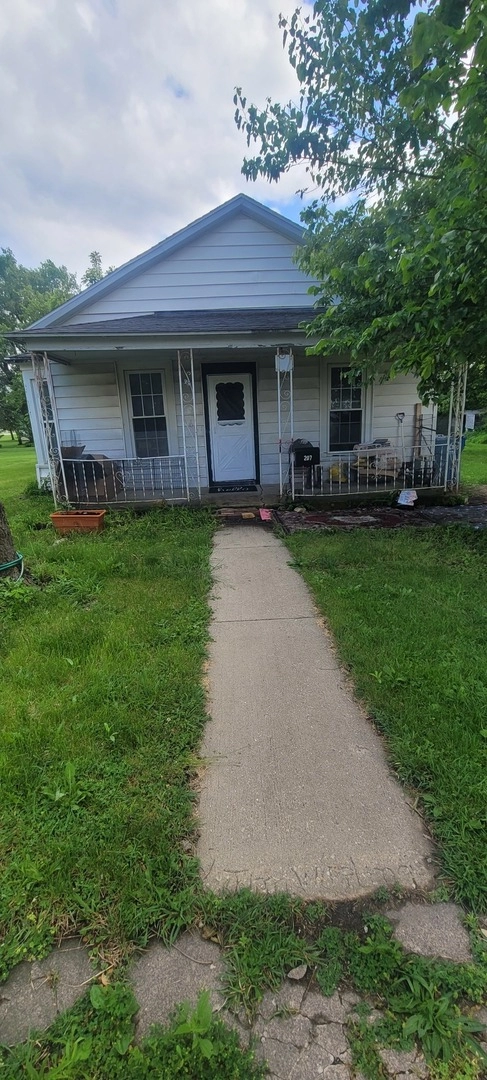 207 W Williams St  