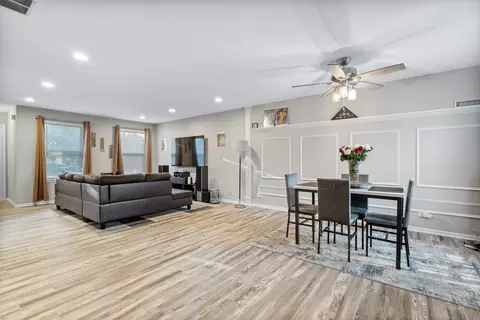 Other - 413 Ballard Dr, Algonquin, IL 60102 photo 1 of 6