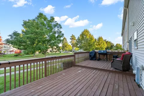 Exterior - 413 Ballard Dr, Algonquin, IL 60102 photo 3 of 4