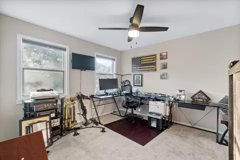 Other - 413 Ballard Dr, Algonquin, IL 60102 photo 3 of 6