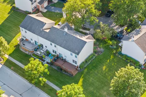 View/Area - 413 Ballard Dr, Algonquin, IL 60102 photo 2 of 8