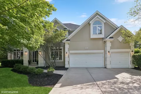 3304 Scottsdale Ct, Naperville, IL 60564