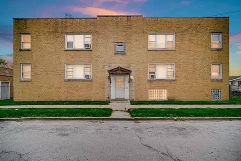 21 157th St, Calumet City, IL 60409