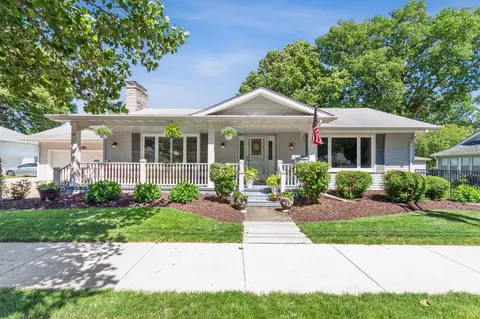 15223 S Des Plaines St, Plainfield, IL 60544