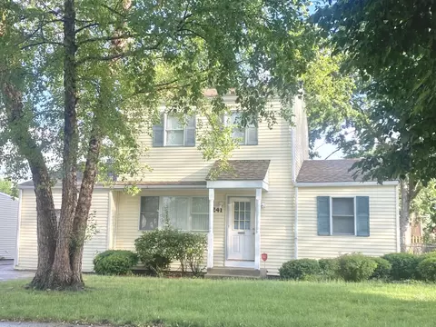 241 Village Dr, Northlake, IL 60164