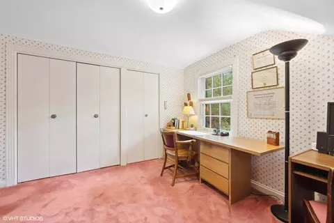 Bedroom - 415 Berkeley Ave, Winnetka, IL 60093 photo 1 of 4