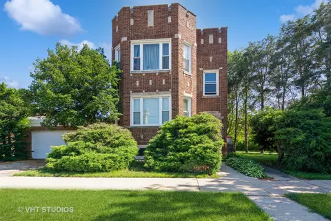 45 E 98th St, Chicago, IL 60628