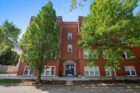 2551 W Ainslie St #1, Chicago, IL 60625