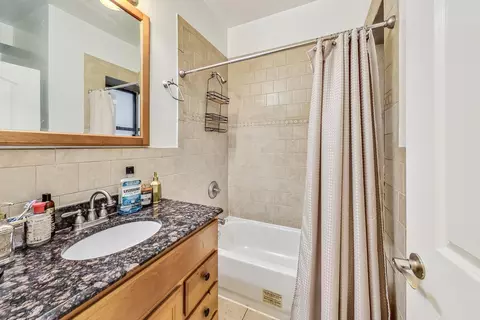 1522 E 65th Pl, Chicago, IL 60637 photo 12