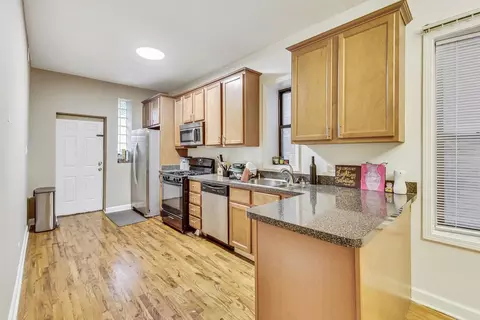 1522 E 65th Pl, Chicago, IL 60637 photo 8