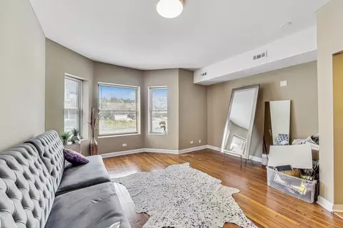 1522 E 65th Pl, Chicago, IL 60637 photo 4