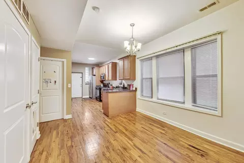 1522 E 65th Pl, Chicago, IL 60637 photo 6