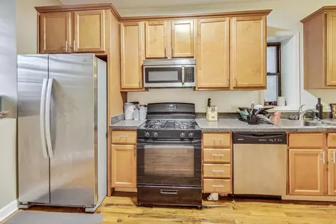 1522 E 65th Pl, Chicago, IL 60637 photo 9