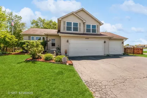 25937 S Cobblestone Ln, Channahon, IL 60410