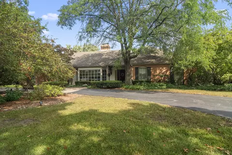 1766 Firth Rd, Inverness, IL 60067