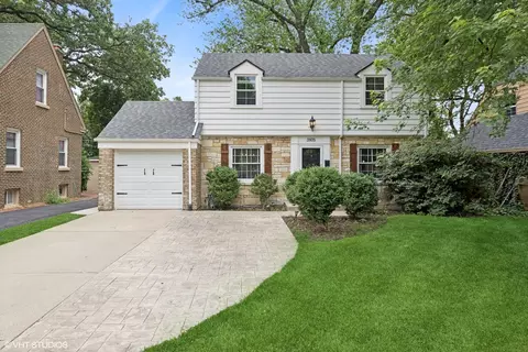 3935 Wolf Rd, Western Springs, IL 60558