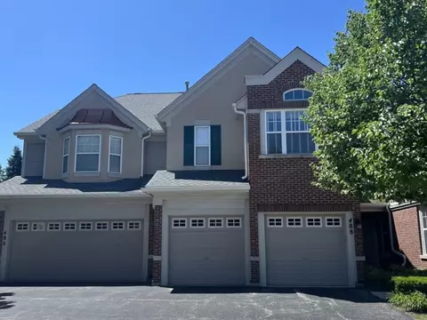 488 Pine Lake Cir, Vernon Hills, IL 60061